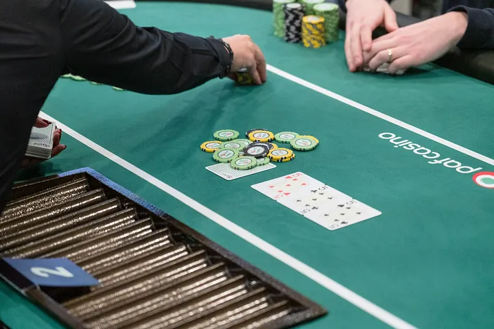 Live 3 Card Poker